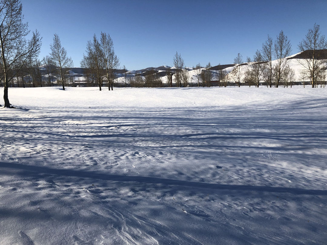 坝上冬季野外雪地扎营