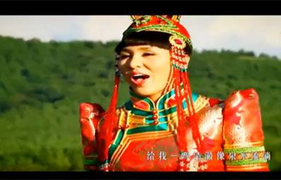 新套马杆 乌兰托娅 高清MV mp3下载