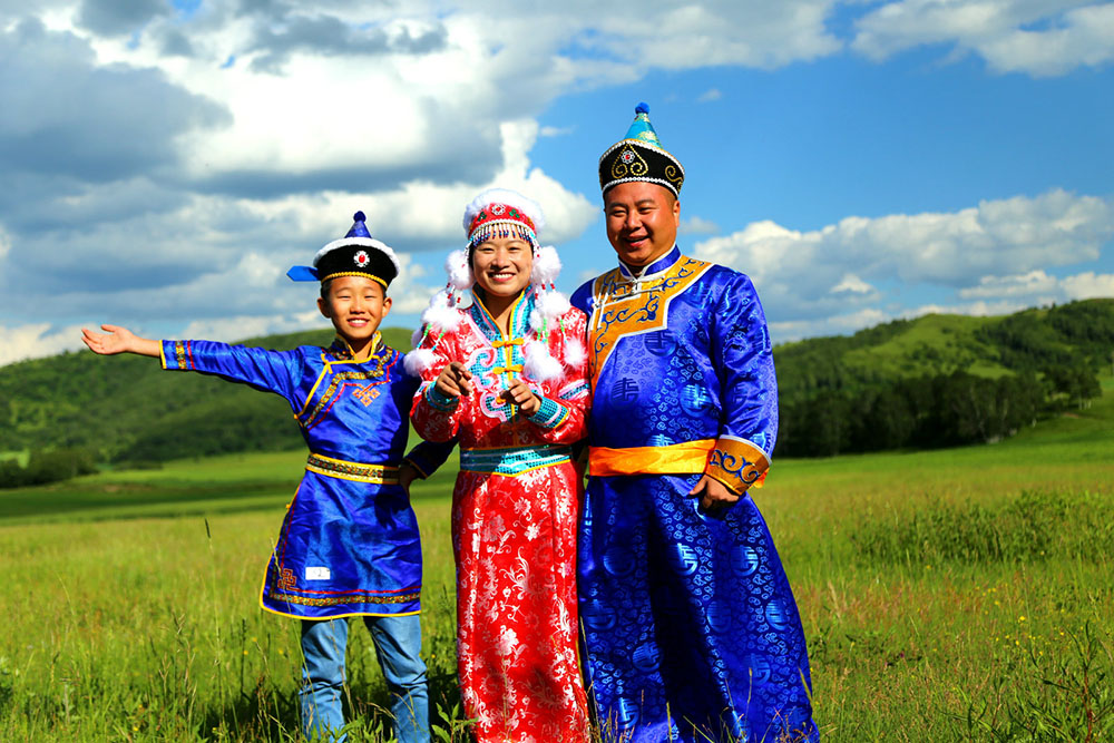 坝上蒙古人家,草原民族服装照相