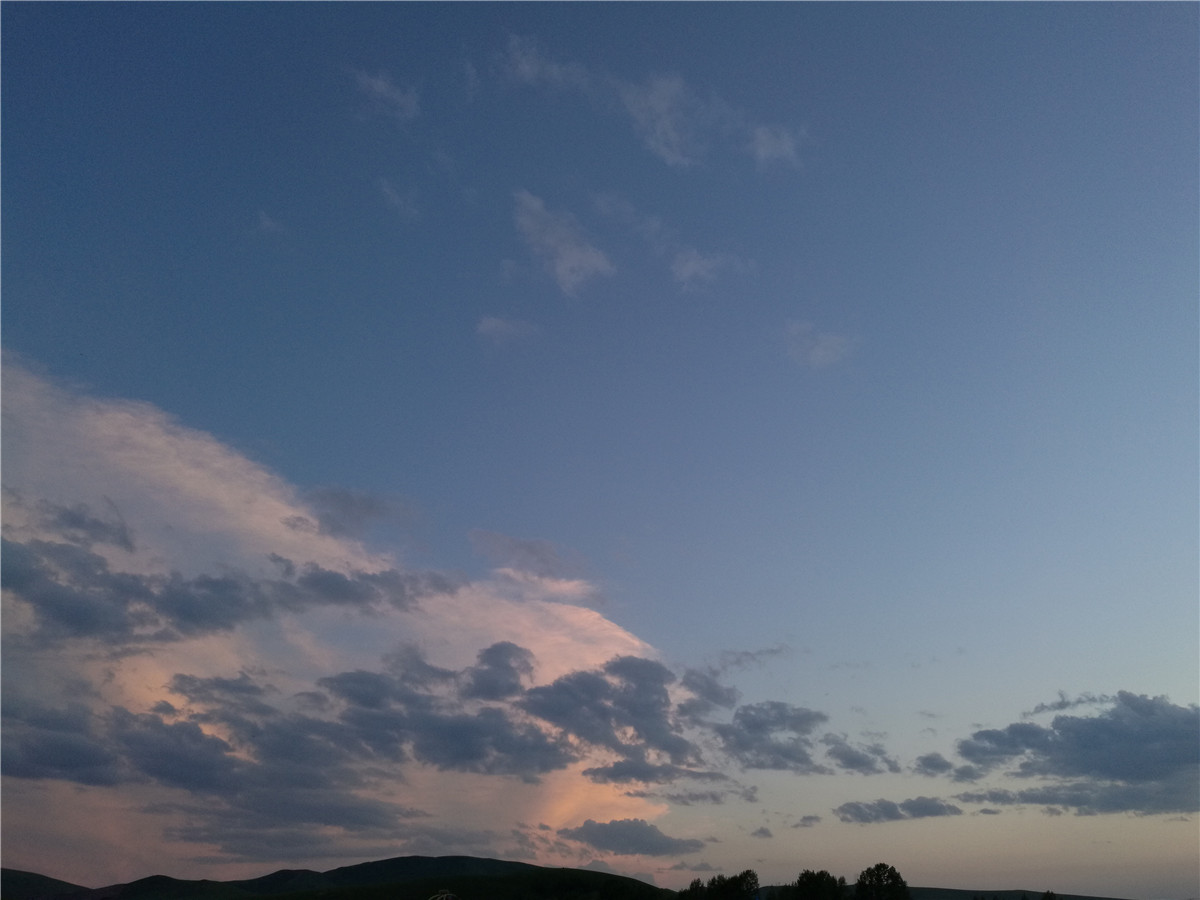 草原风门前 夕阳 落日 祥云