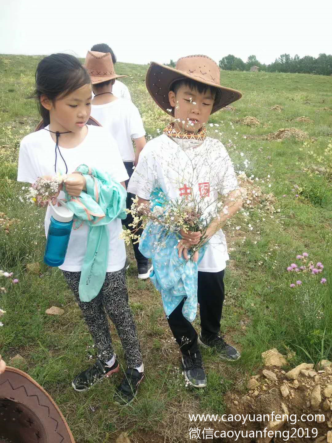 小清华自信拓展草原神鹰夏令营